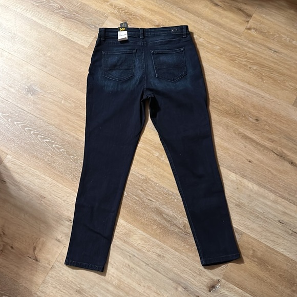 NWT Lee Slim Fit Sculpting Skinny Jeans - Picture 7 of 7
